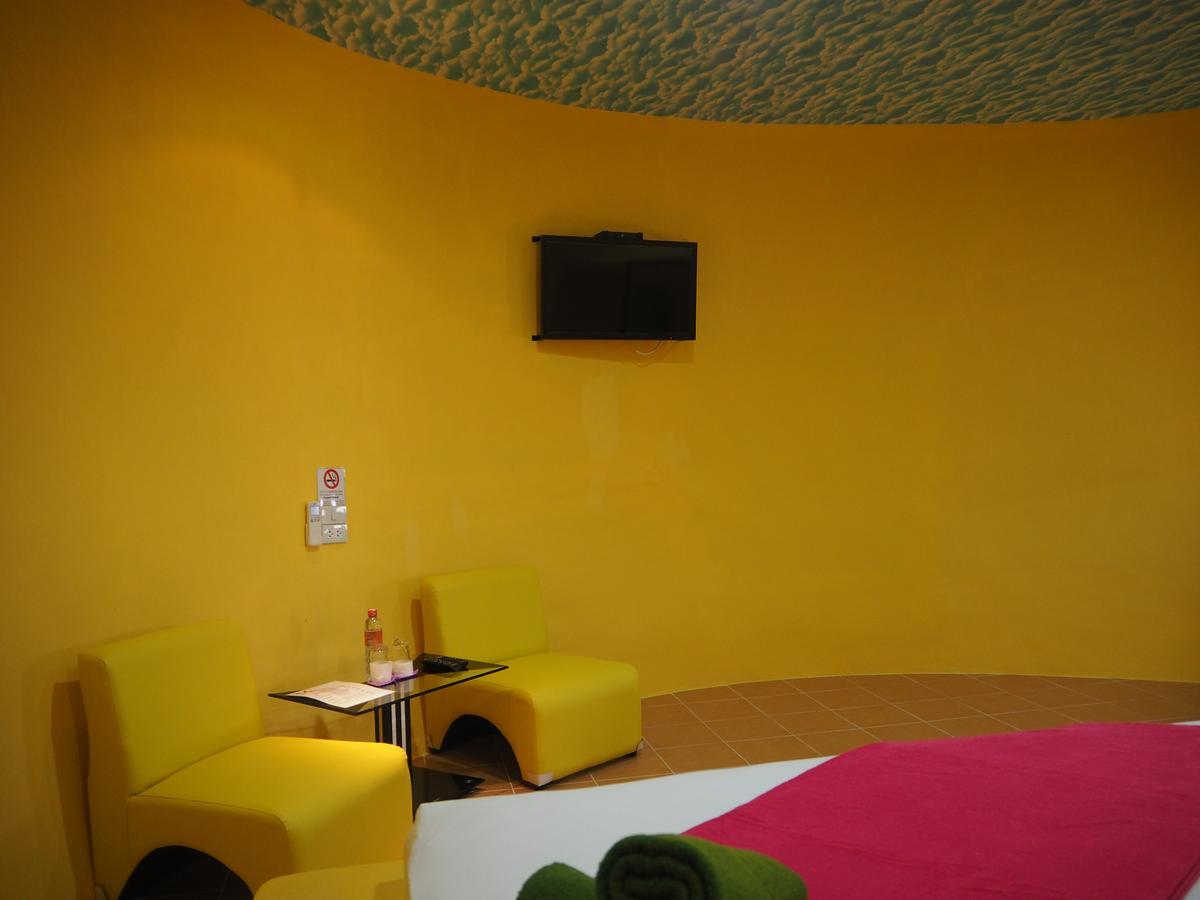 Motel Fruit House Pattaya Landkreis Landkreis Bang Lamung Exterior foto